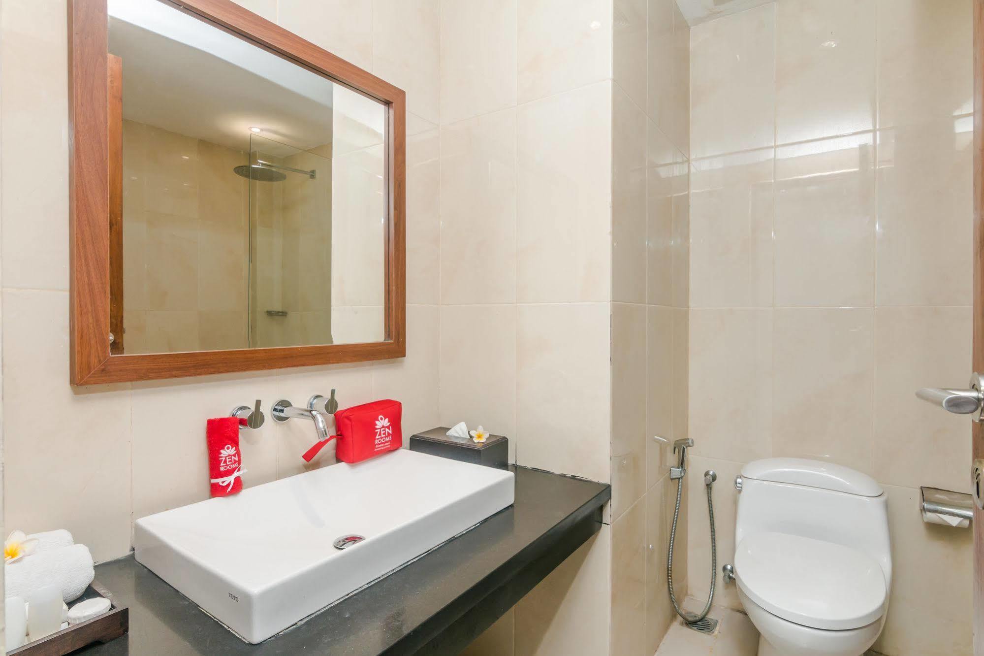Zen Rooms Seminyak Pangkung Sari Exteriör bild